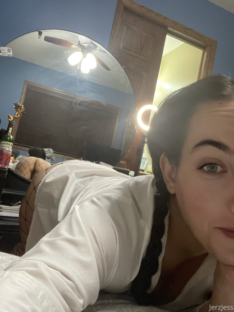 Jerzjess naked model images