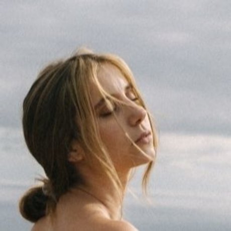 busty onlyfans pornos pictures