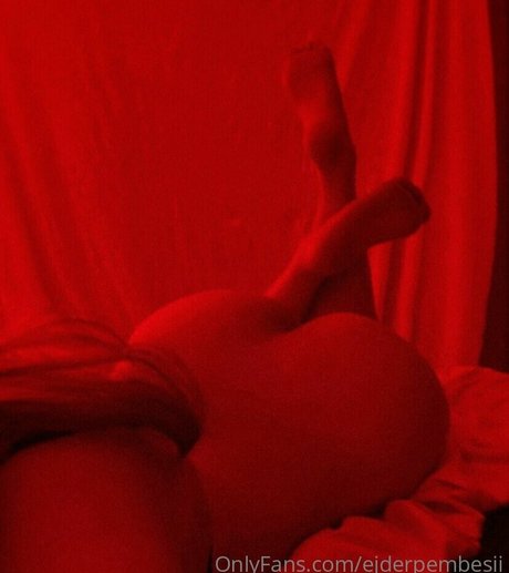 ejderpembesii hot pornstar picture