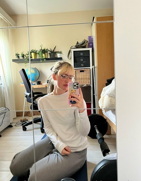 tweetylau pornstar adult photo