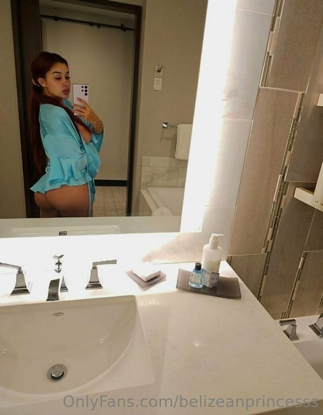 beautiful shemale onlyfans best photo