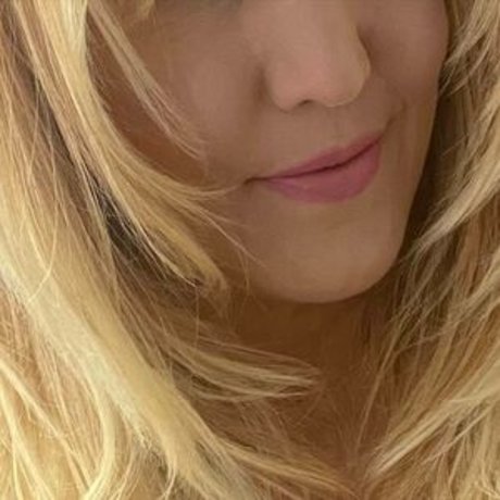 Sky Lopez hot actress image