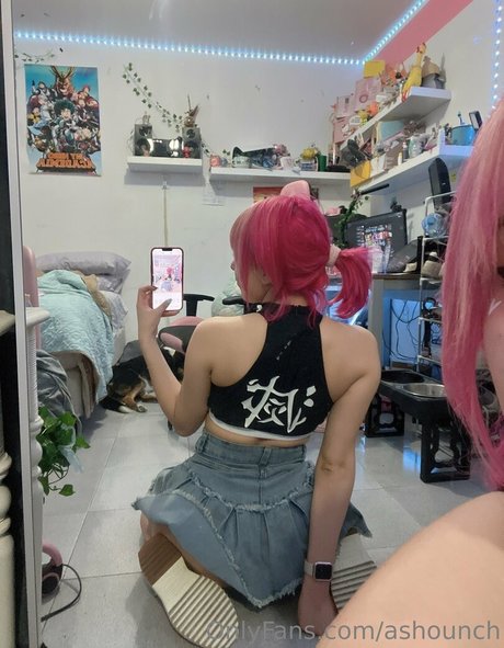 Ashounch exclusive actress img