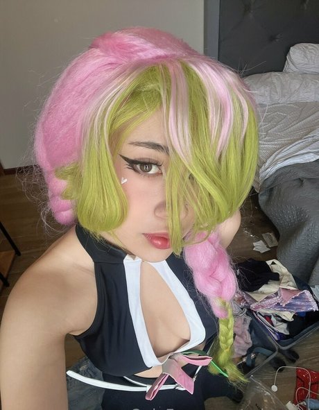 Ashounch adult model image