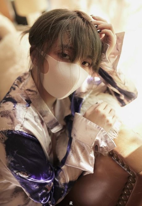 Hong Kong Doll nudes actress picture