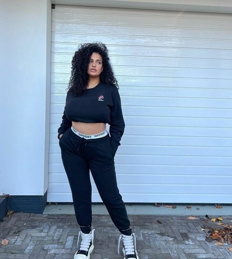 Anna Maria beautiful star archive