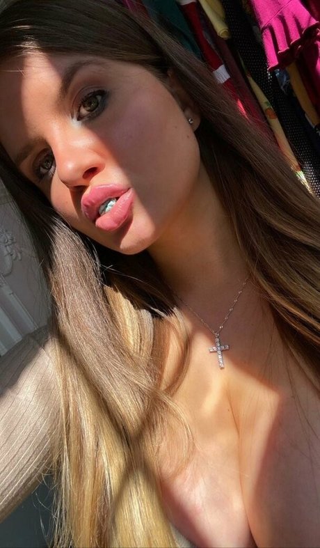 Elizabeth M pornstar free galleries