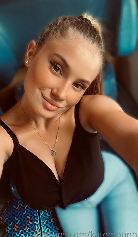 katemoonn hot star pic