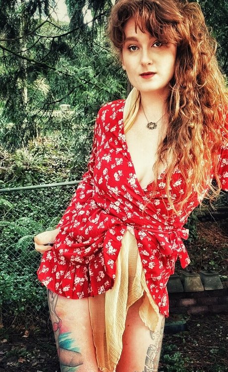 curvy cougar onlyfans beautiful naked photos