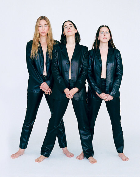 Haim Sisters model free picture