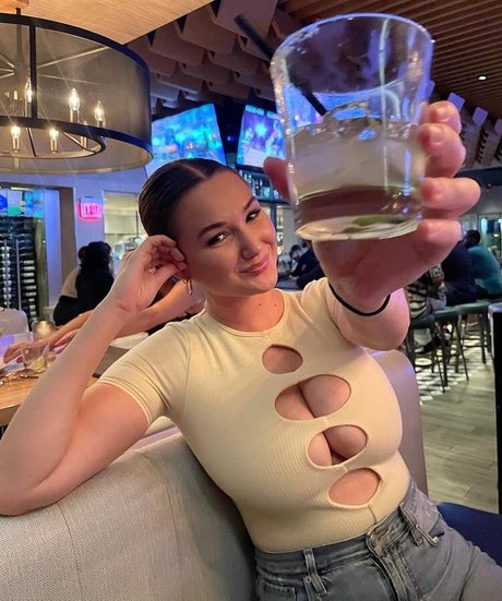 Madeline P pornstar galleries