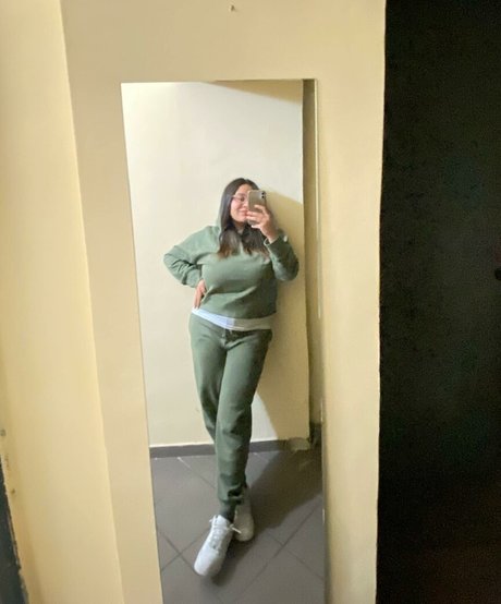 Letizia Scrivani sexy actress photo