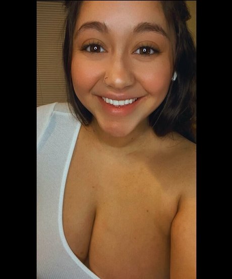 big tits brunette onlyfans free nude archive