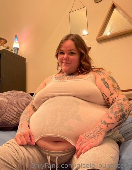 tall latina onlyfans nudes image