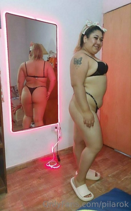 pilarok naked pornstar photo