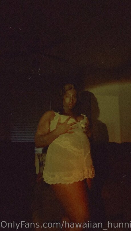 hawaiian hunnii exclusive actress pictures