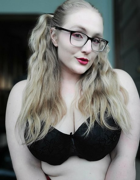 yourlovelylady free star pic