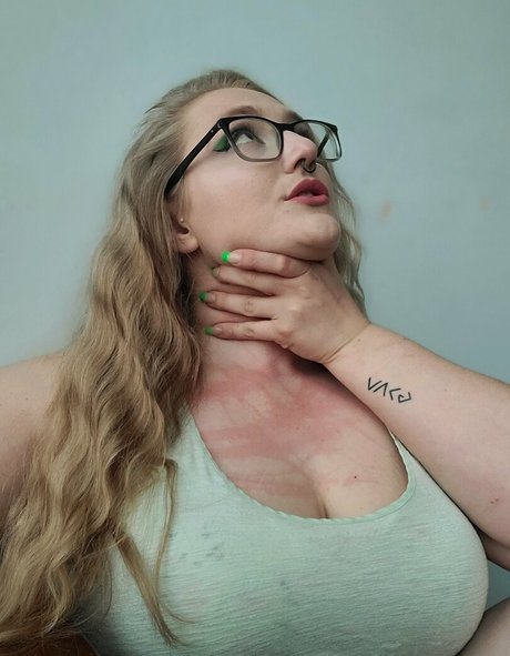 yourlovelylady star sex photo