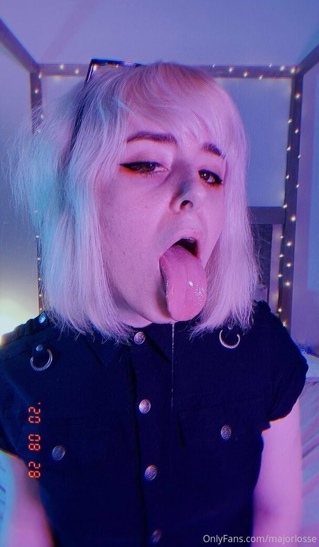 majorlosse pornstar naked images