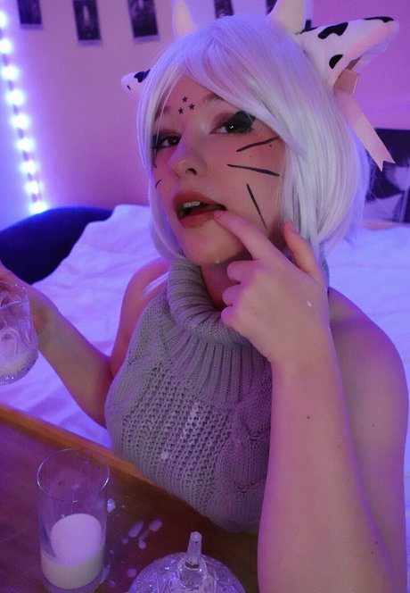 realneko tv nudes actress galleries