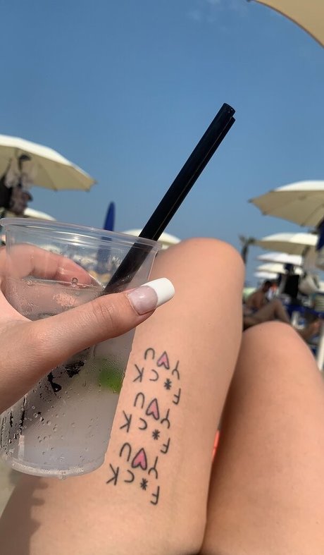 lararoxyrox model exclusive img