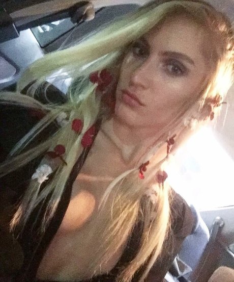 Quiet Sprite naked pornstar photos