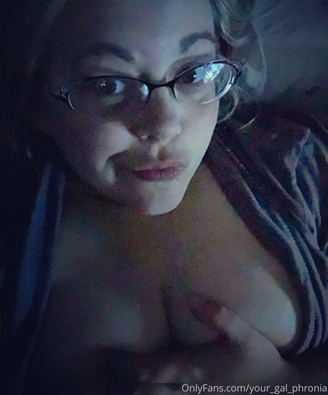 yourgalphronia star perfect pictures