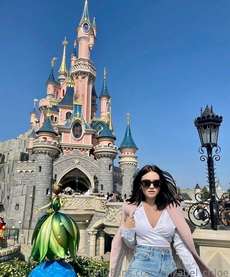 enzabel chloe nude star photos