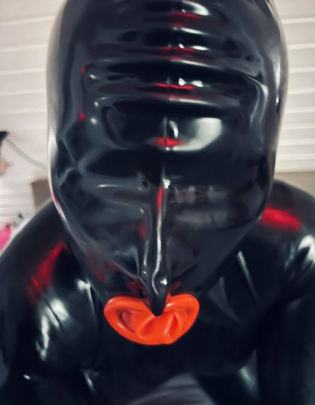 heavyrubberette free top model photos