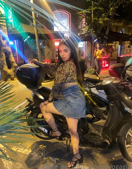 scorpioyogagirl xxx star pics