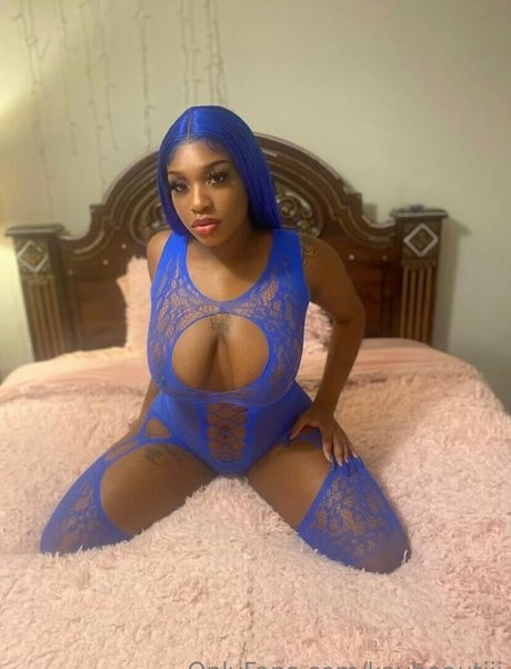 kaybeautiii adult model archive