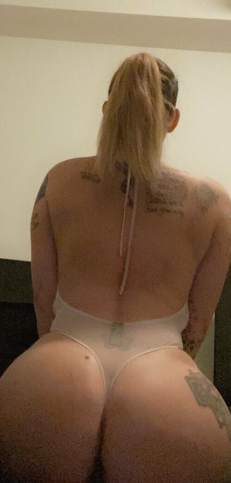 bustybunniforfree star art pics