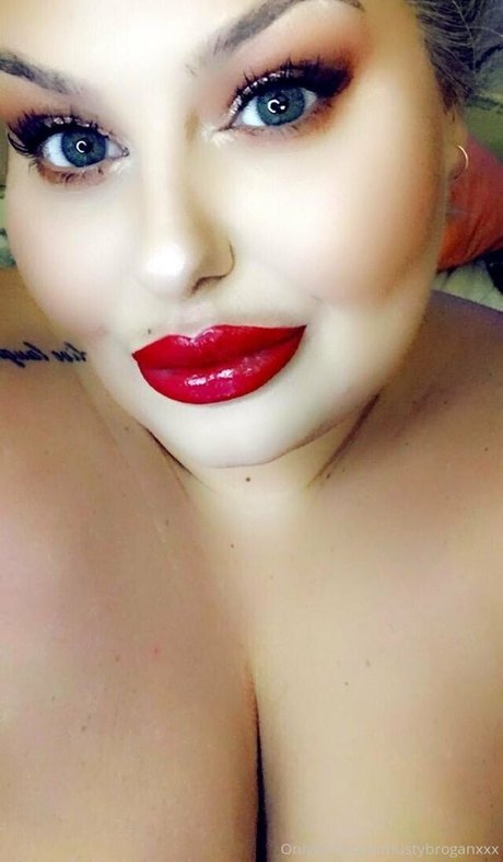 bustybroganxxx sex pornstar pictures