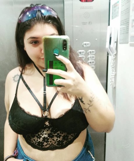 Shay Bongiovi model perfect image