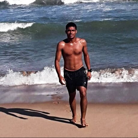 El Gamer Patron model pretty pic