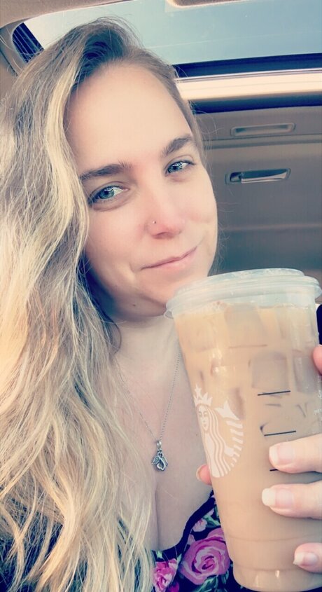 Donna Lynn star free img