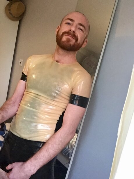 Hairyrubbercub naked actress images