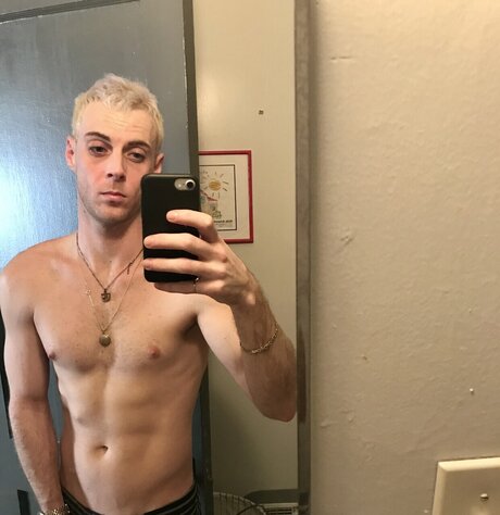 Dev Stone naked star picture