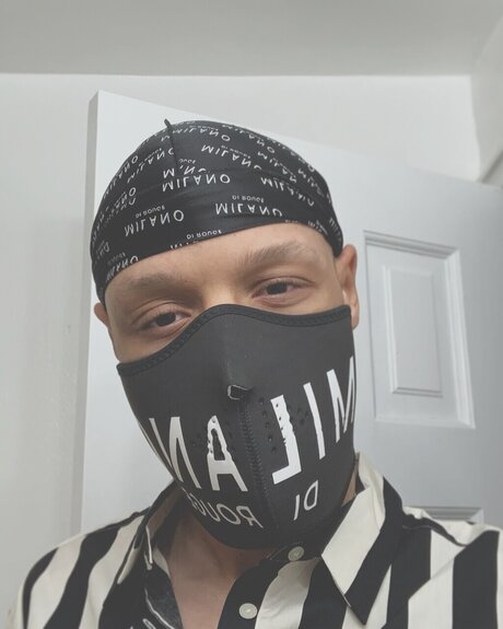 maskedlightskin adult star images