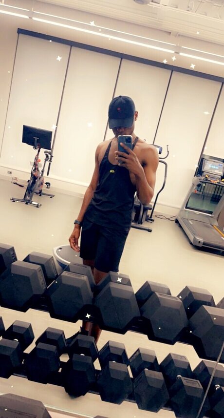 u8149578 star nudes picture