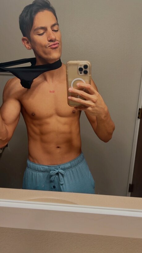 OssB adult actress pics