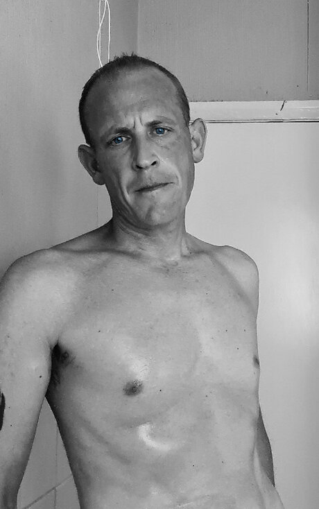 MatteBlack star sex pic