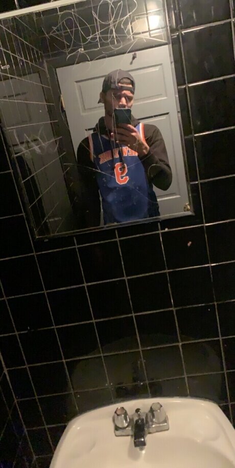 Themandingler model xxx pics