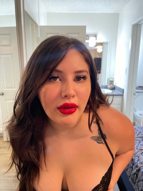 BigbootyJ porn star gallery