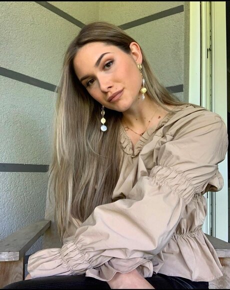 u10995831 model nice photo