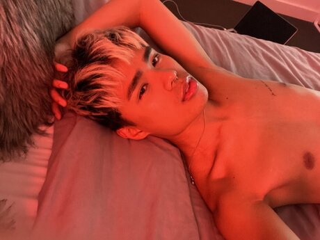 poch model beautiful pics