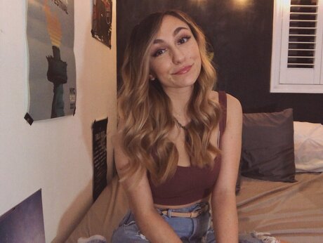 allyras05 sex star pic