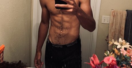 PapiChulo exclusive model img