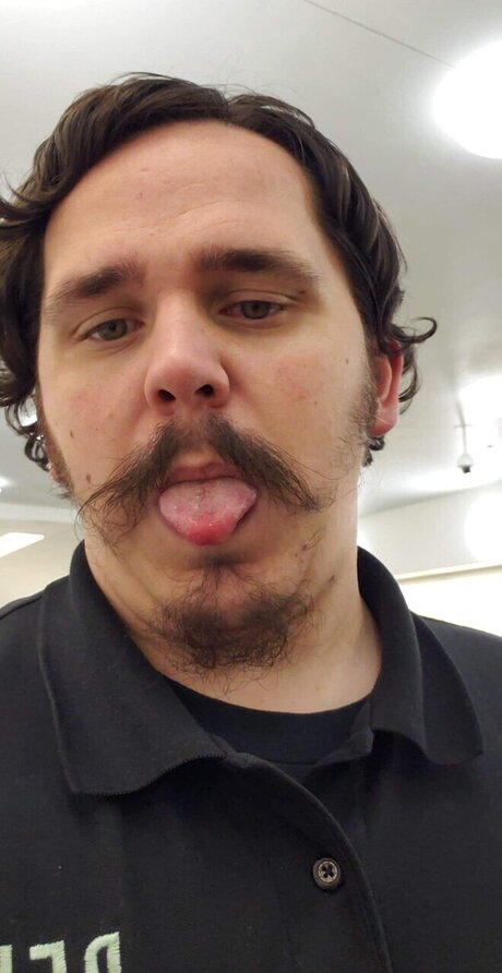 Scott Moffett naked star gallery