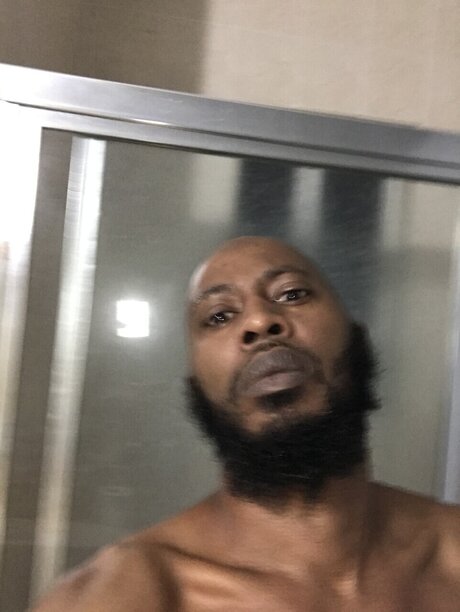 Seisdon1 model sex photo